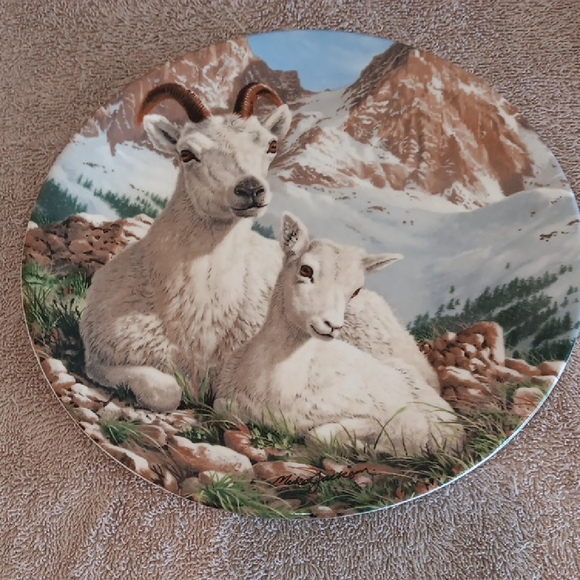 Mountain Goat Decorative Plate By Mike Jackson.                 3/25 - Picture 1 of 4
